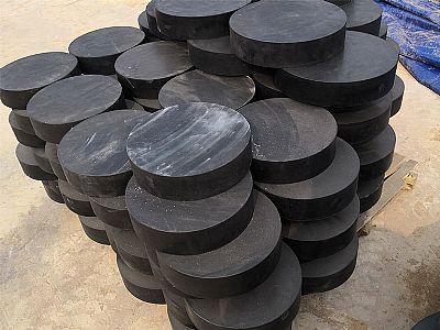 河东区板式橡胶支座由若干层橡胶片与薄钢板经加压硫化